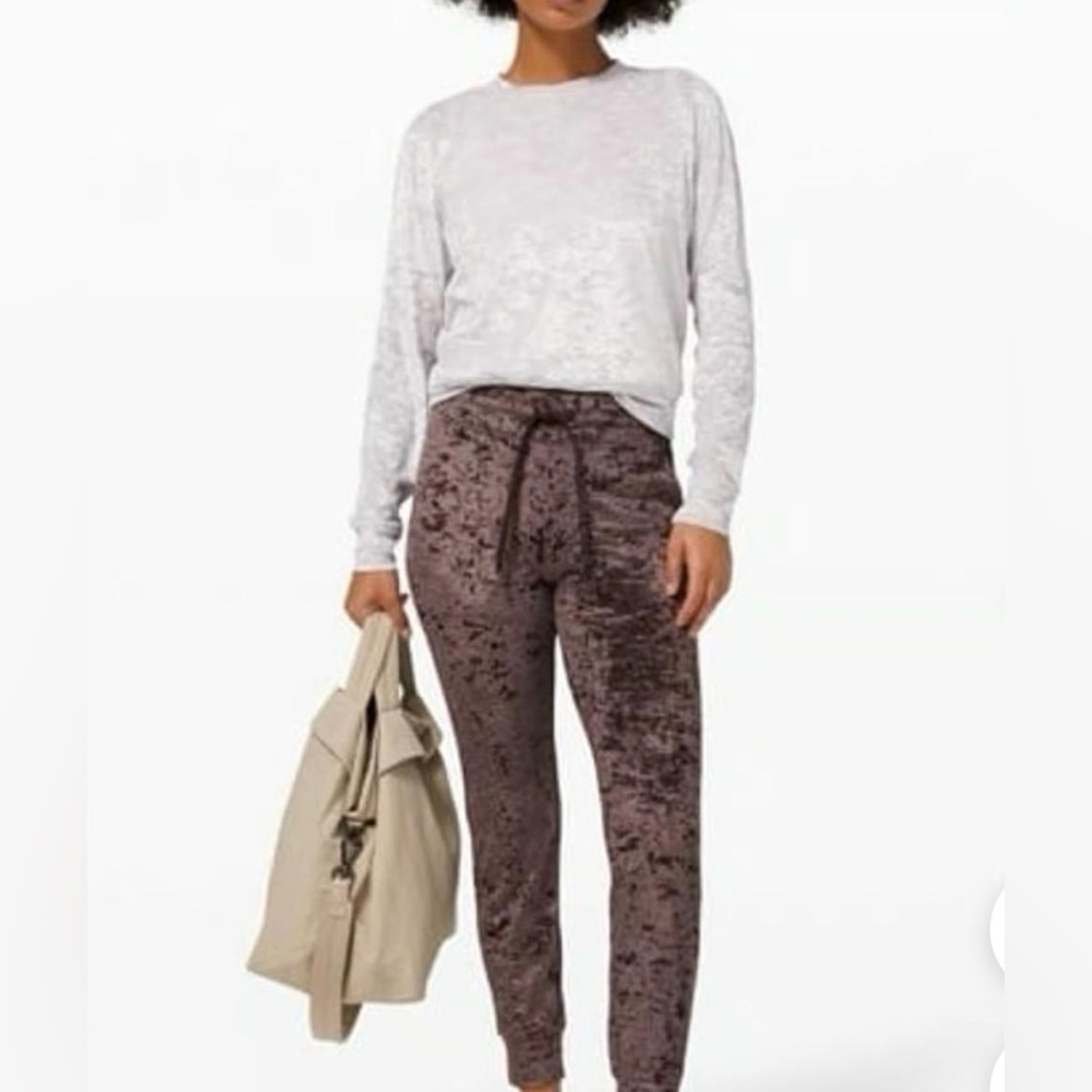 Lululemon Ready to Crush Velvet Joggers